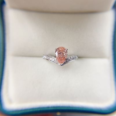 18K Weißgold Diamantring Kollektion Anpassungsfähiges Labor Diamant Schmuck mit Diamanten
