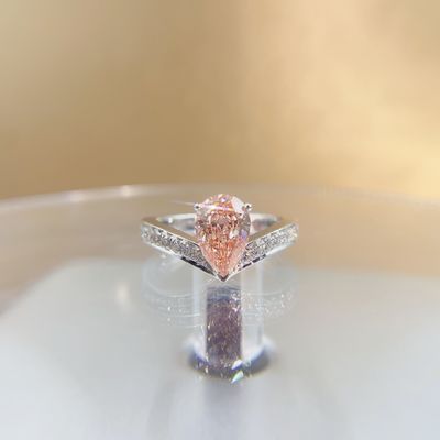 18K Weißgold Diamantring Kollektion Anpassungsfähiges Labor Diamant Schmuck mit Diamanten