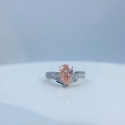 18K Weißgold Diamantring Kollektion Anpassungsfähiges Labor Diamant Schmuck mit Diamanten