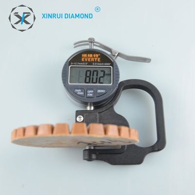 Hochgeschwindigkeit und Glanz Terrazzo Polieren mit Xinrui Diamant Pad angepasst werden